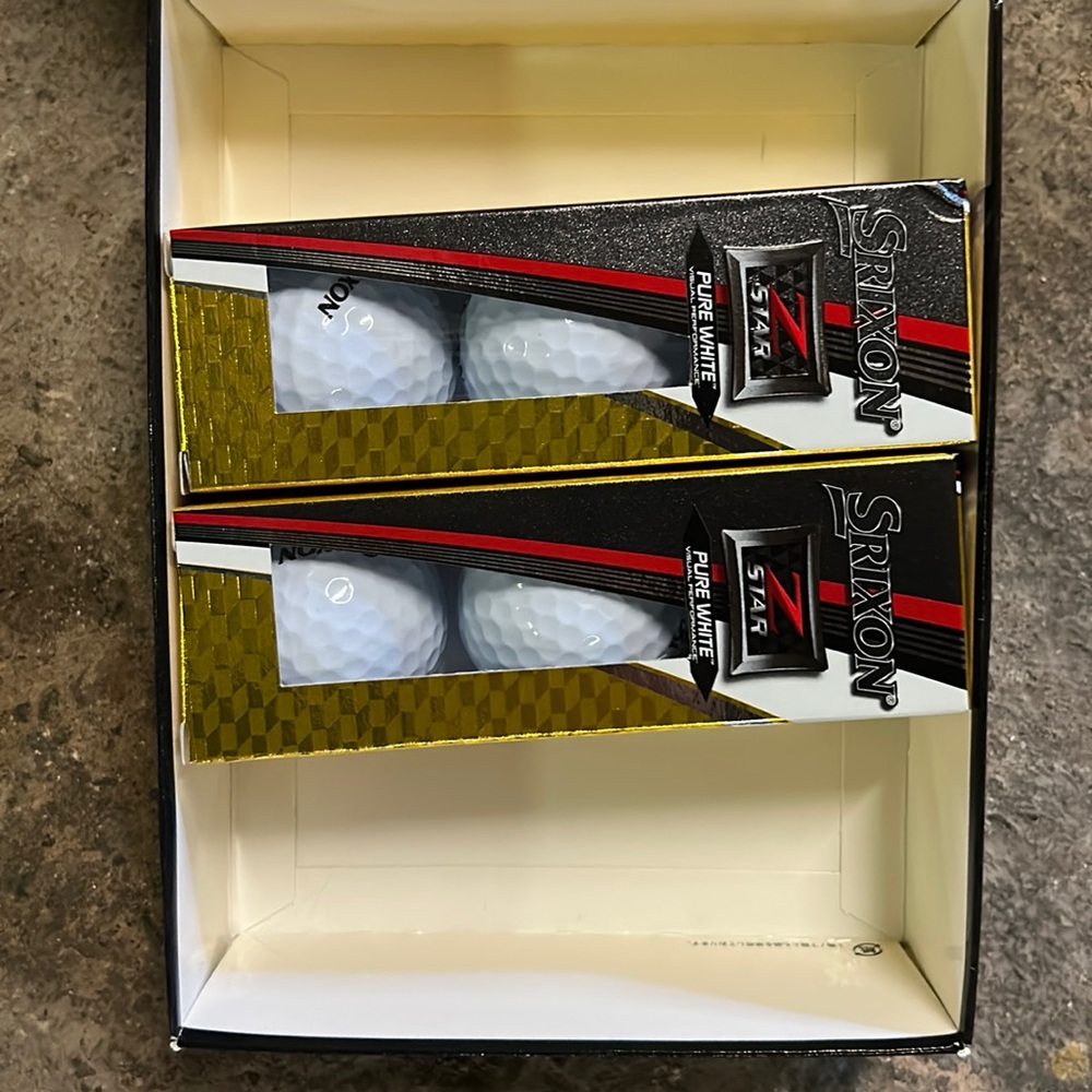 2 sleeves of Srixon golf balls
